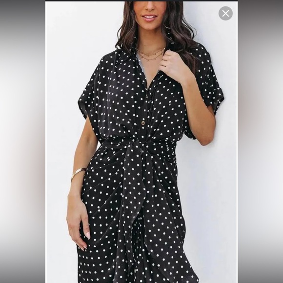 VICI Aurielle Polka Dot Tie Front Midi
Shirt Dress - Black XS - Picture 5 of 6